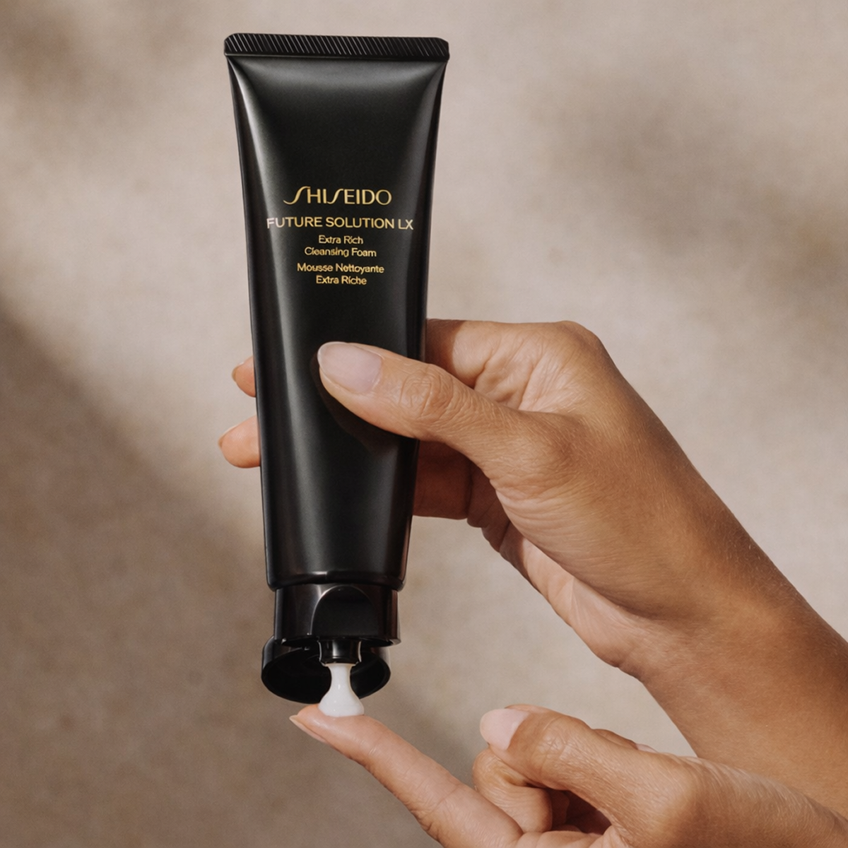 125ml Shiseido -Future Solution LX - Mousse Nettoyante Extra Riche